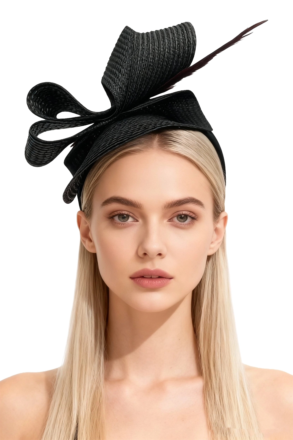 Tocado negro modelo Nuria con plumas diseño unico